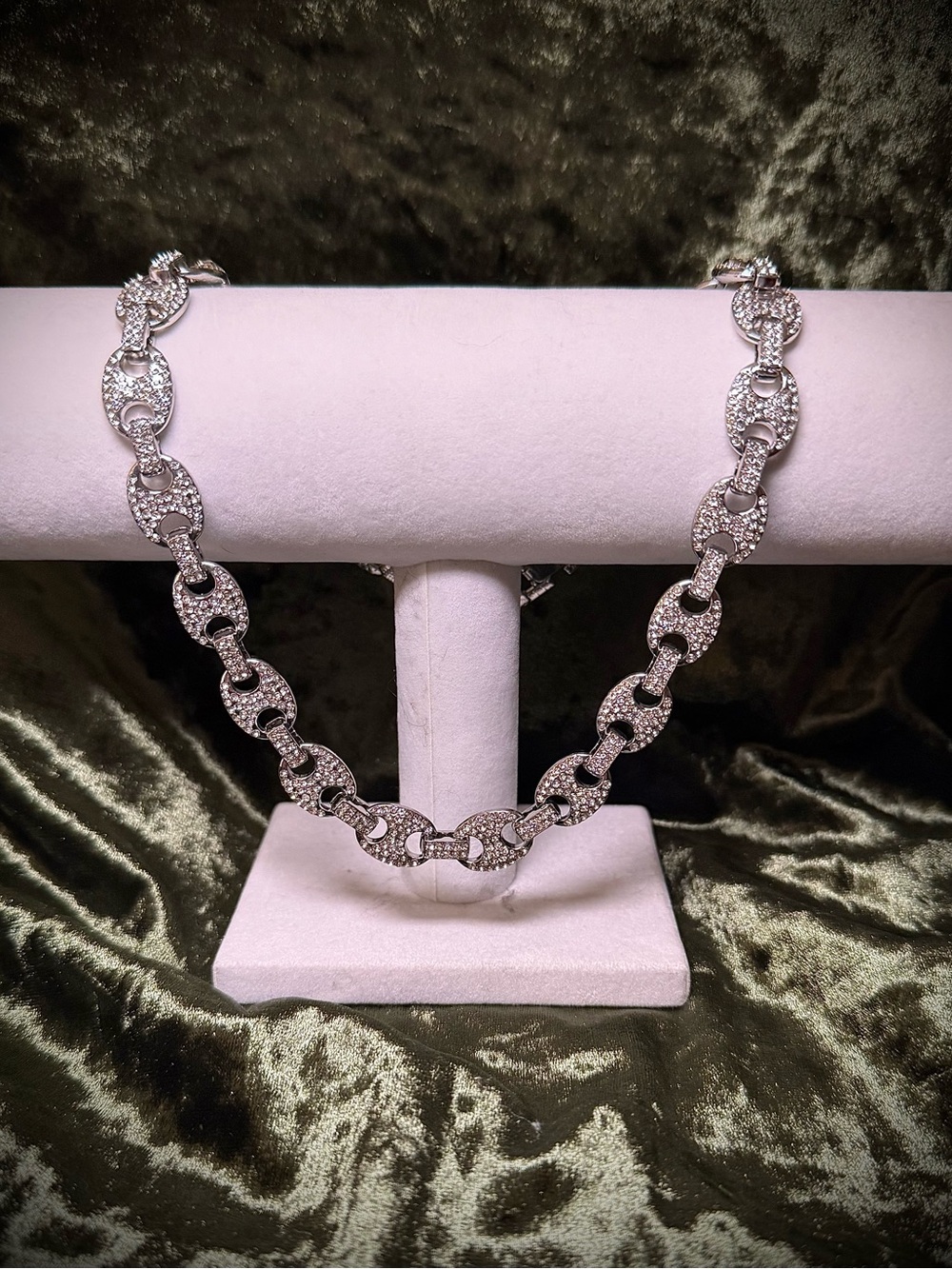 Crystal Link Necklace in Silver Tone